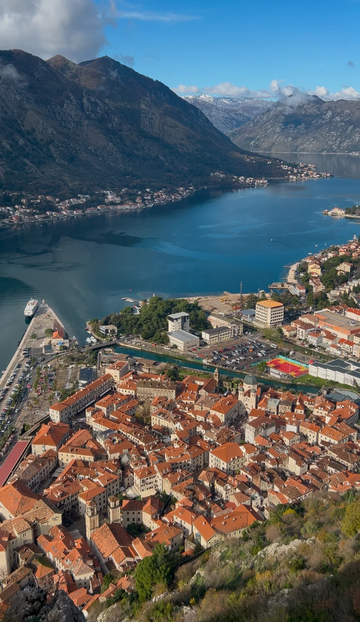 Panorámica de la bahía de Kotor